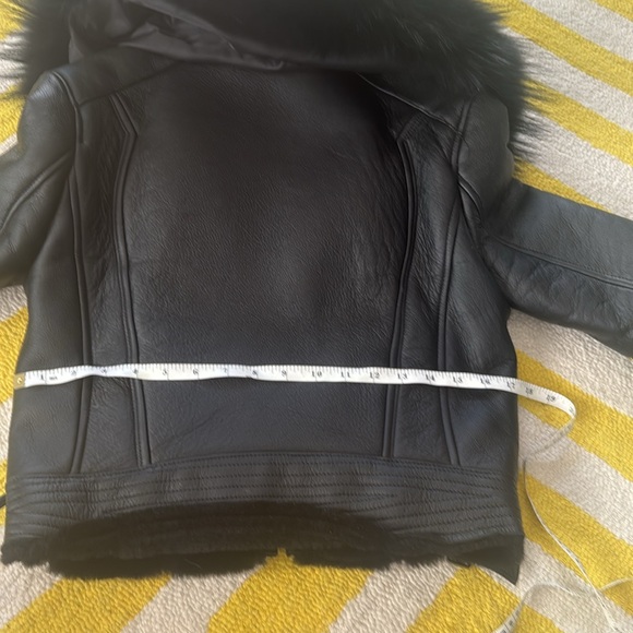 Stunning Leather Moto Jacket with Shearling and Fur - Picture 9 of 11